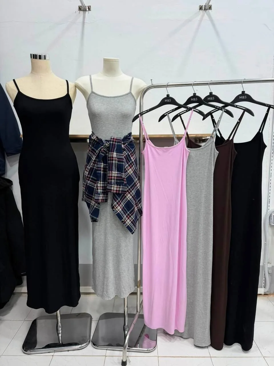Amisu Dress တစ်ကိုင်းကြိုး
