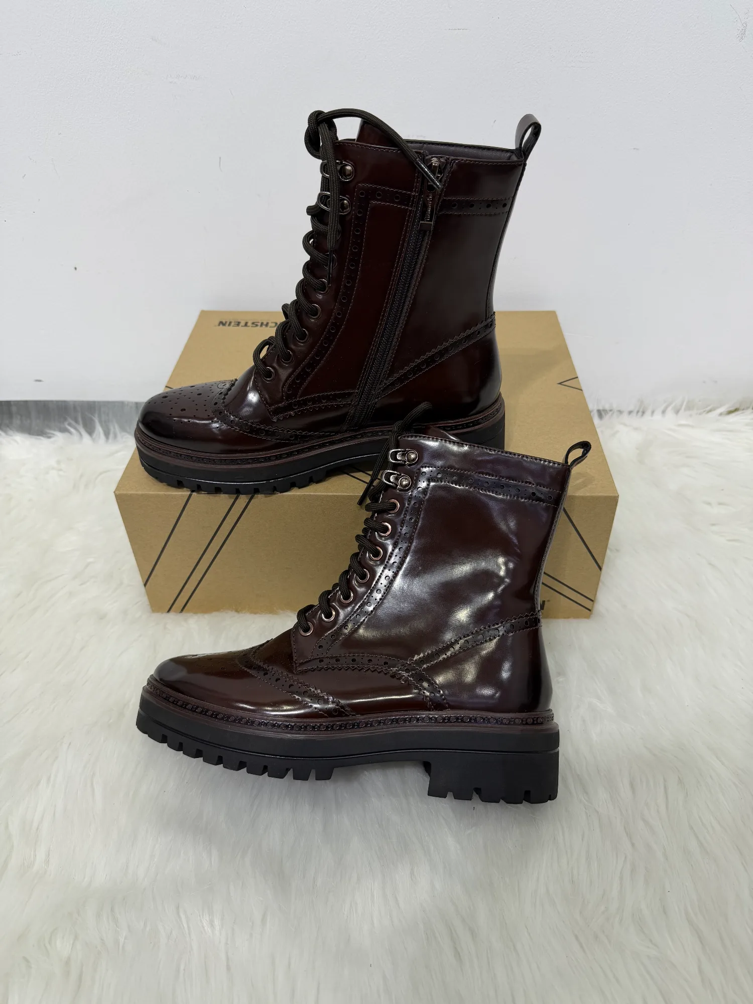 B-10 Boot